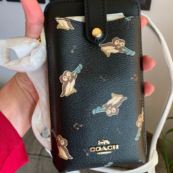 Authentic COACH Printed Penguins coated canvas/smooth leather phone/cards Crosby